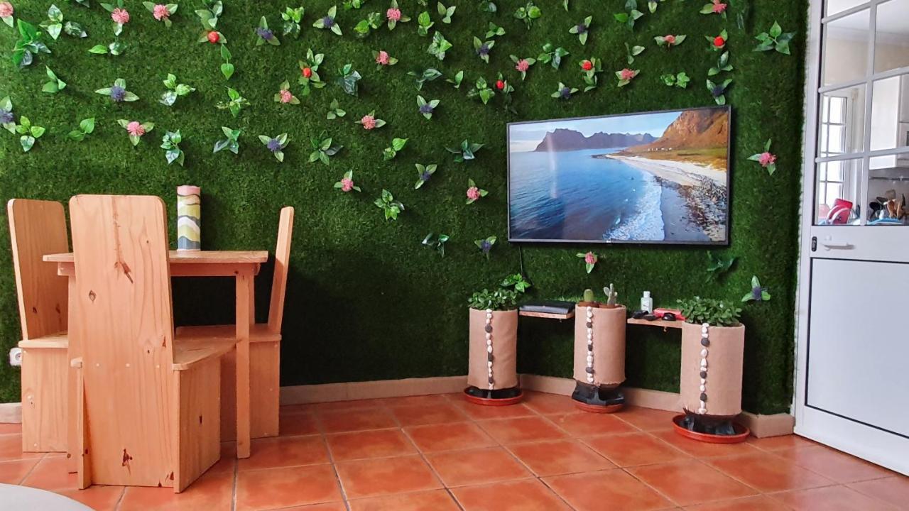 Bruma Hostel Ponta Delgada Eksteriør bilde