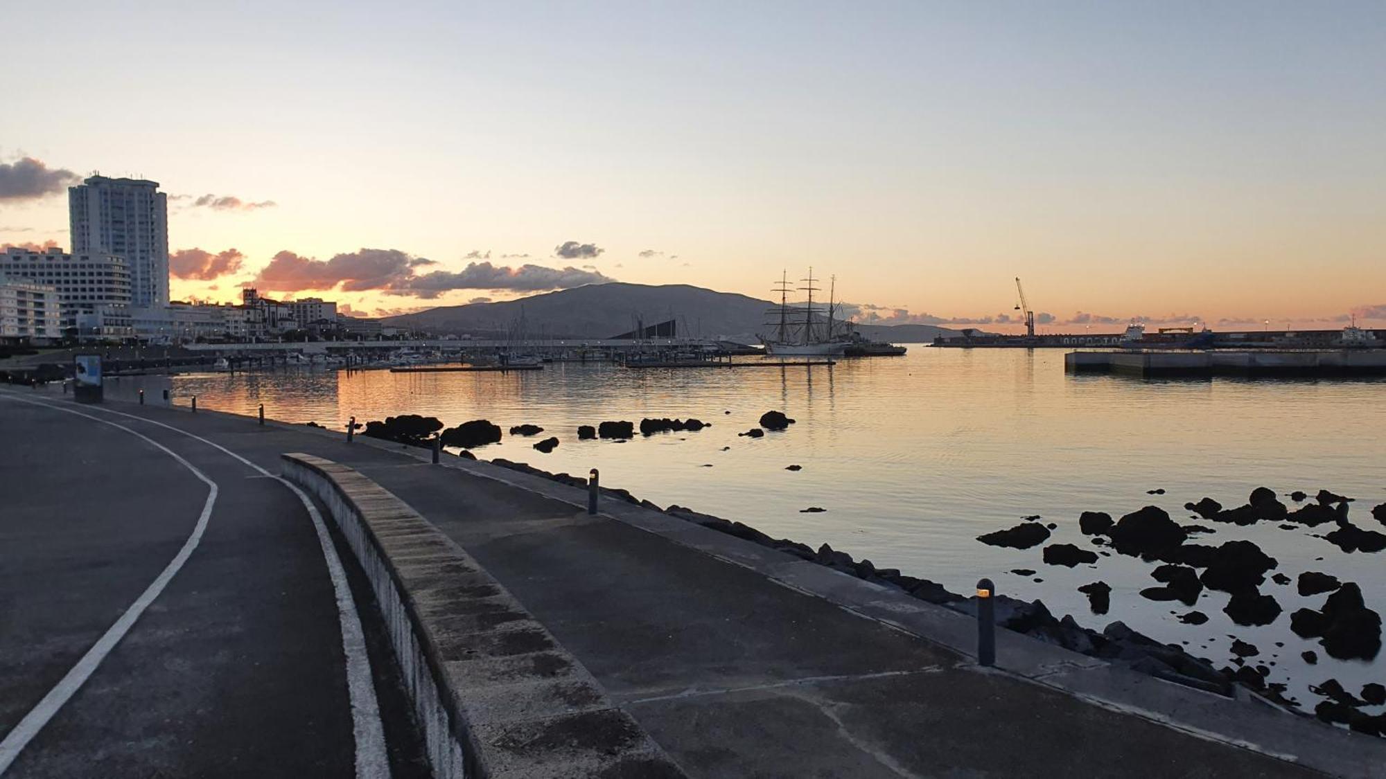 Bruma Hostel Ponta Delgada Eksteriør bilde
