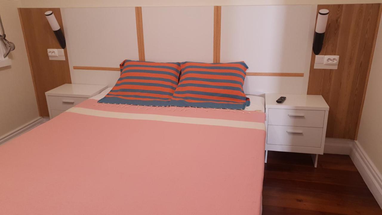 Bruma Hostel Ponta Delgada Eksteriør bilde
